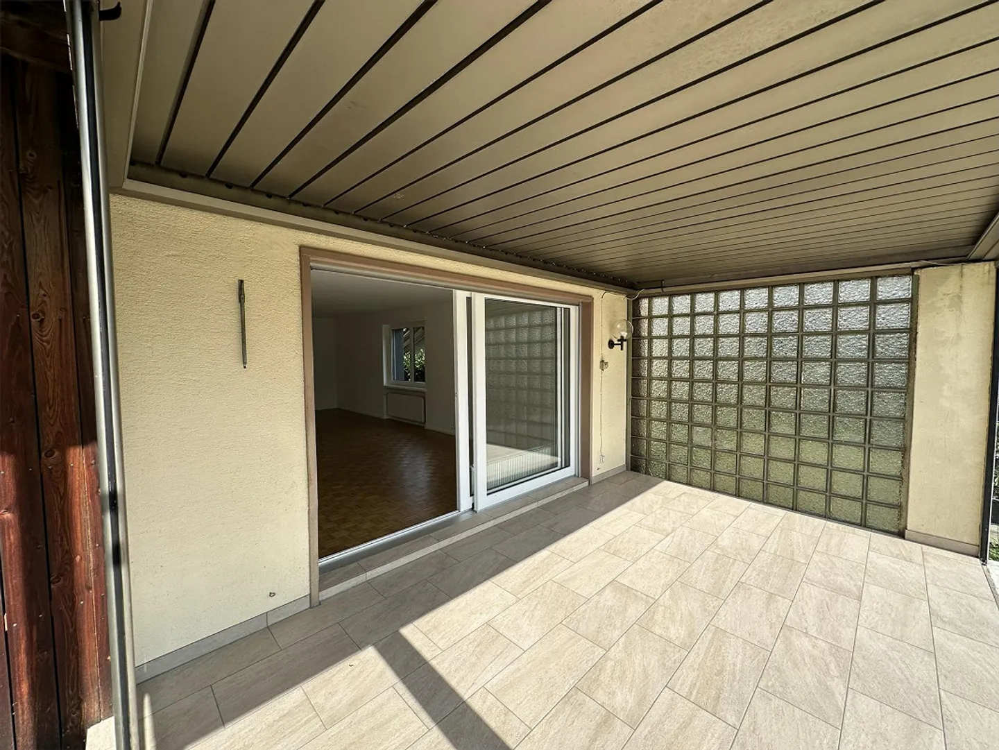Appartement lumineux - Emplacement calme à Reinach près de la station de tram - Photo 10 sur 13