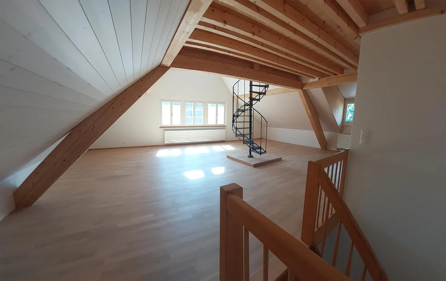 Maison individuelle jumelée dans le centre du village d'Allschwil - Photo 10 sur 13