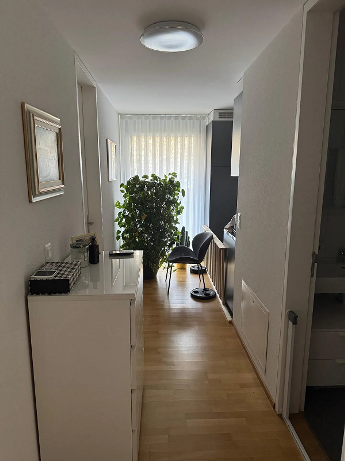 Ottimo appartamento di 3,5 locali a Ittigen - Foto 5 di 9