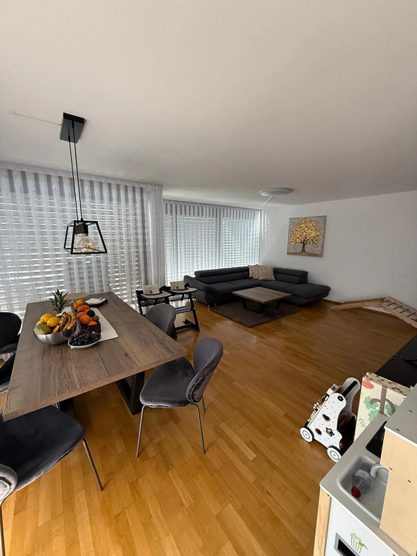 Ottimo appartamento di 3,5 locali a Ittigen - Foto 2 di 9