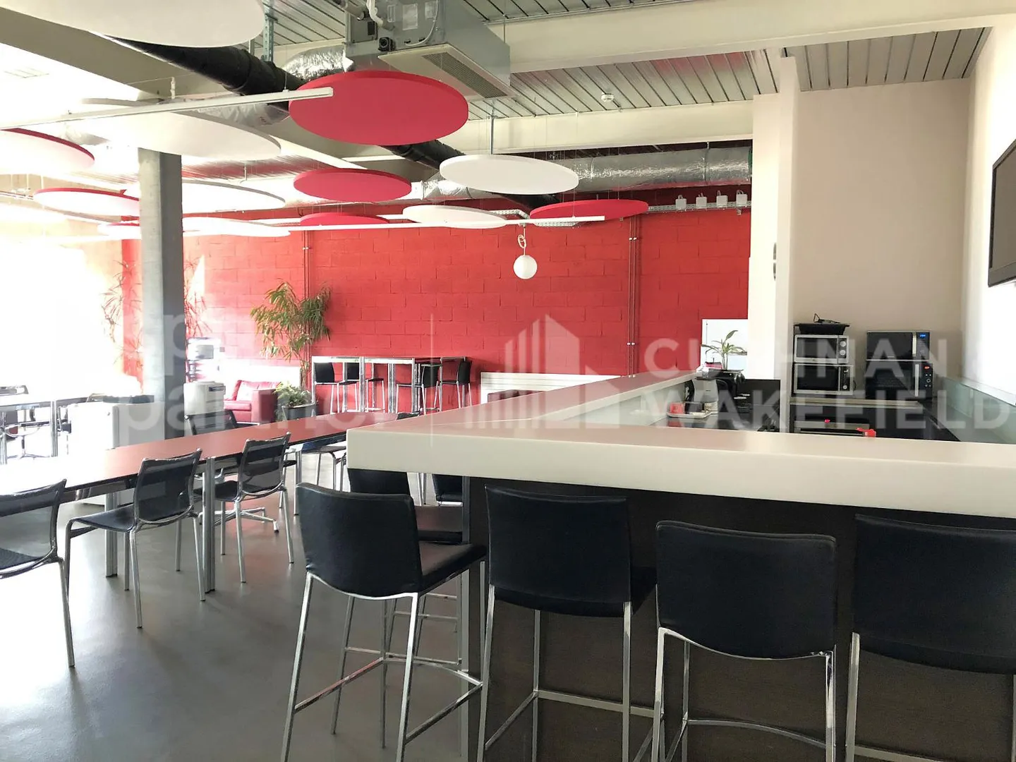 Grenet 21 - Logistic Warehouses, Craft Businesses and Modern Offices with Terrace - Photo 12 of 13