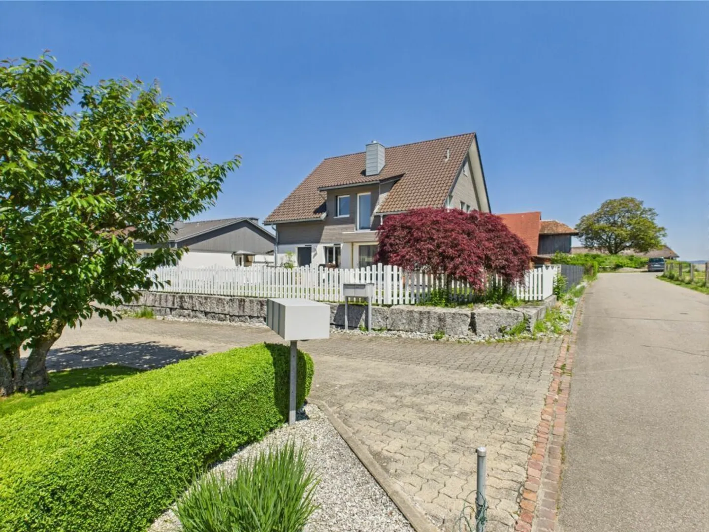 Einfamilienhaus kaufen - Foto 2 von 36