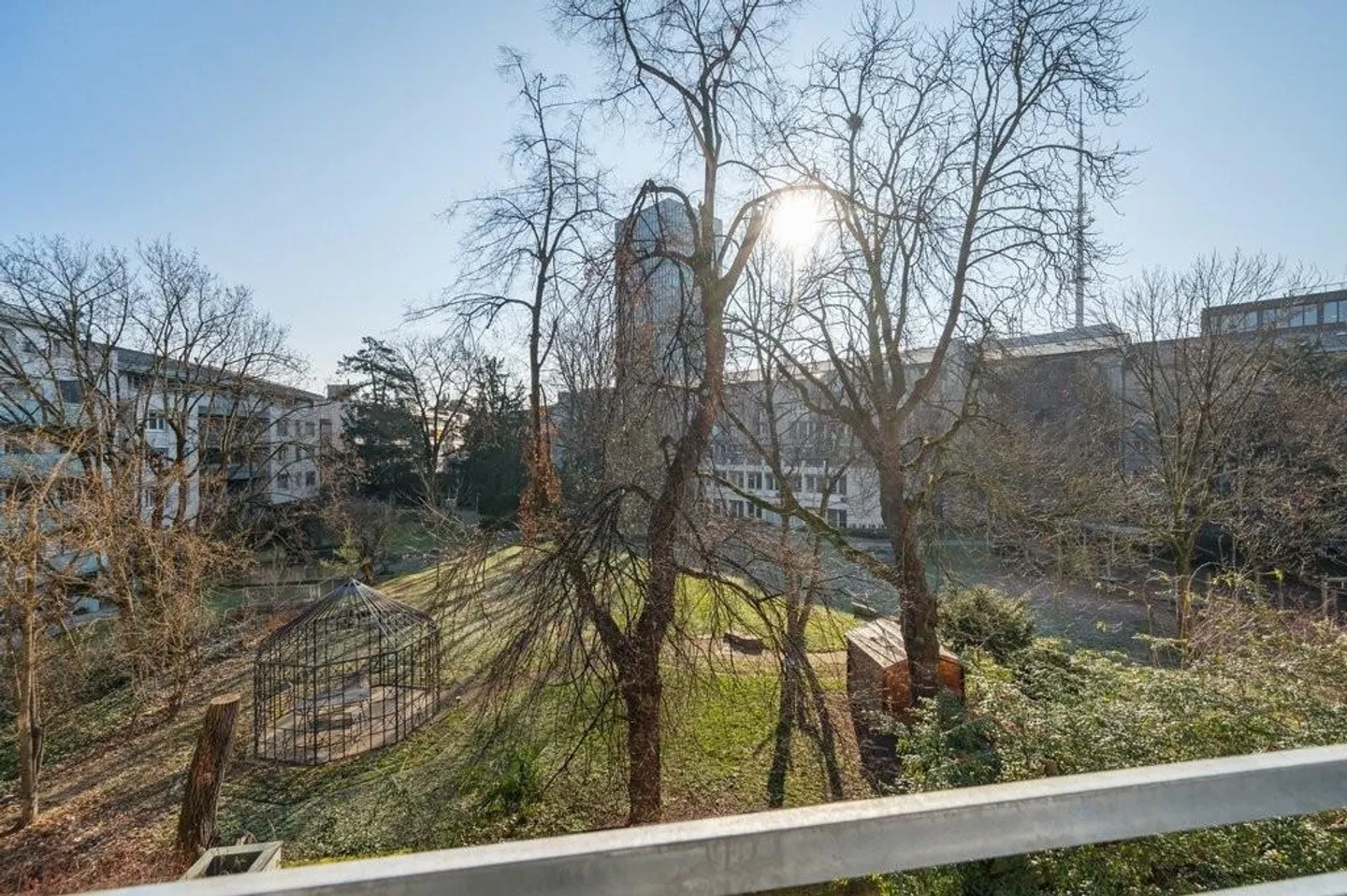 Proche de la gare et d'Aeschenplatz - Photo 9 sur 9