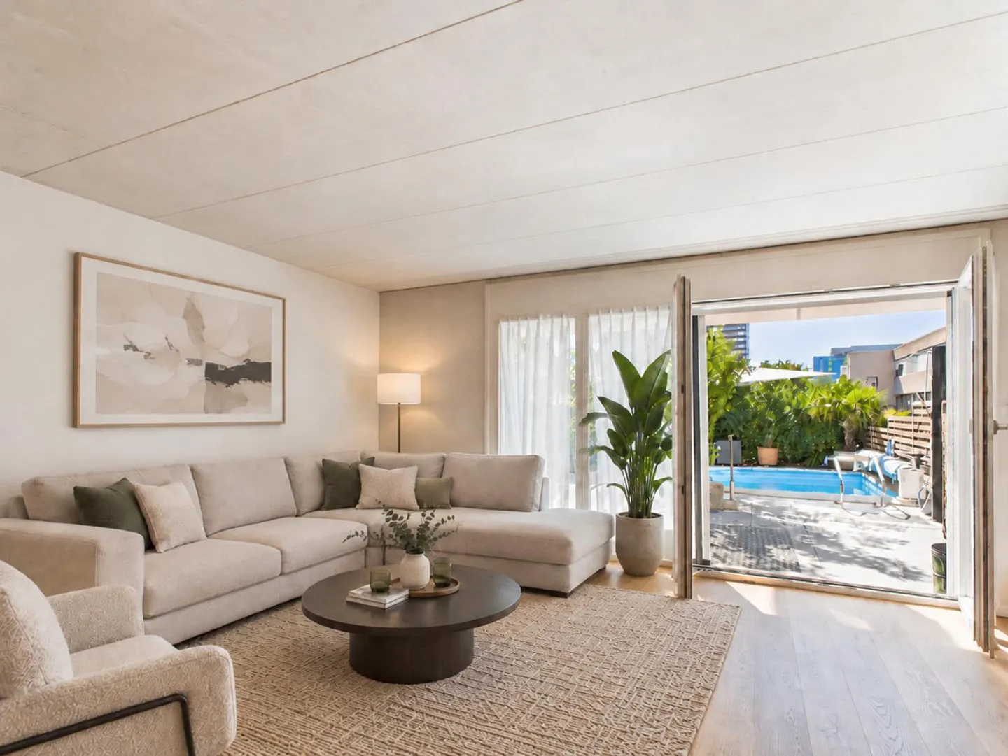 Geräumiges Reihenhaus mit Pool - Foto 4 von 17