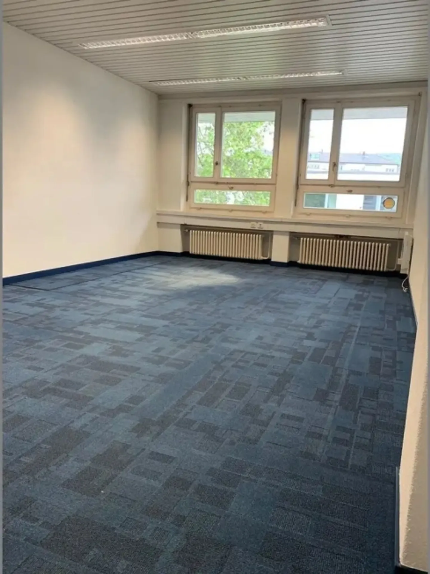 Office space for rent - Photo 11 of 11