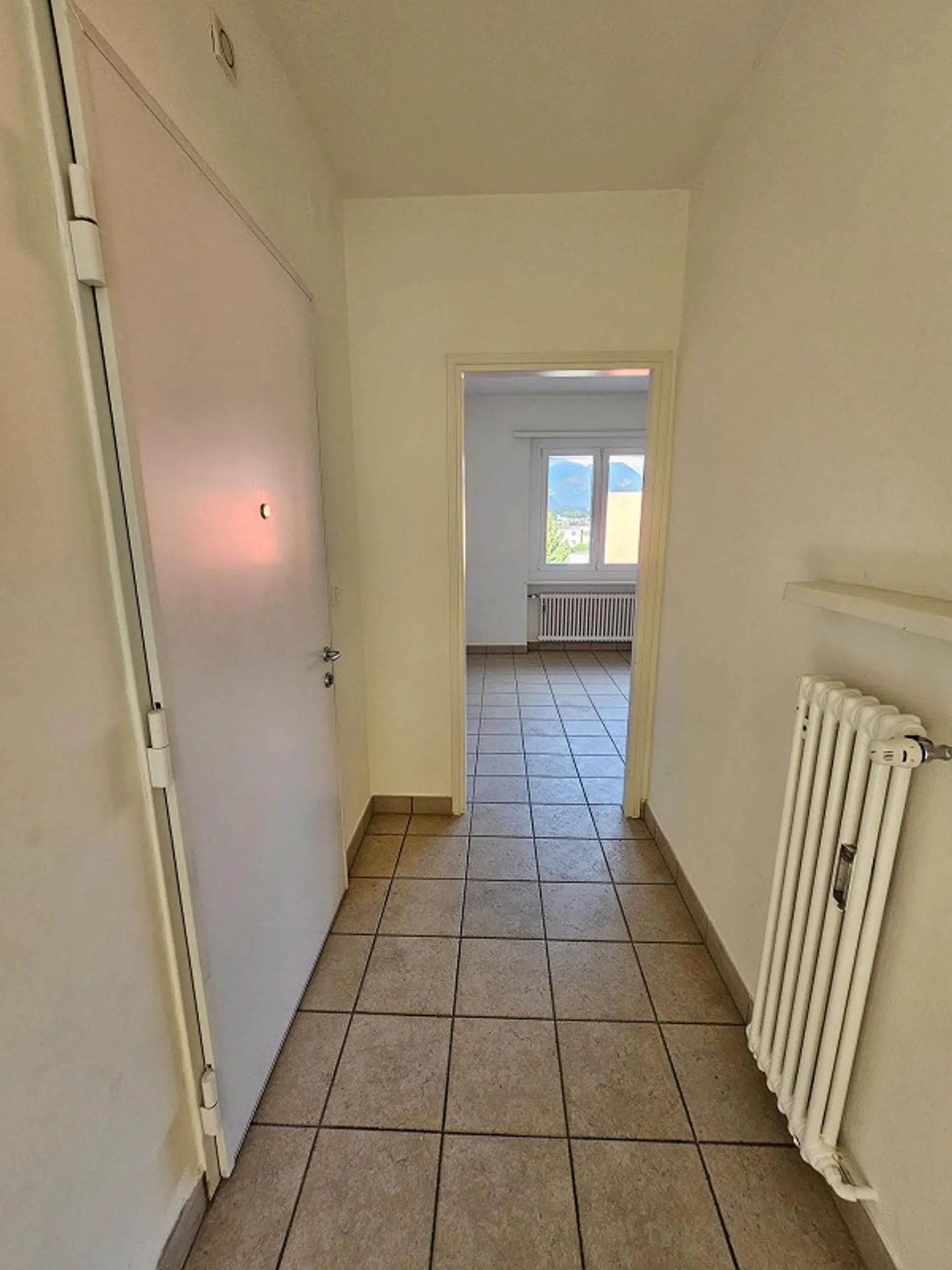 Appartamento di 3,5 locali (2.piano) - Solduno - Foto 5 di 7
