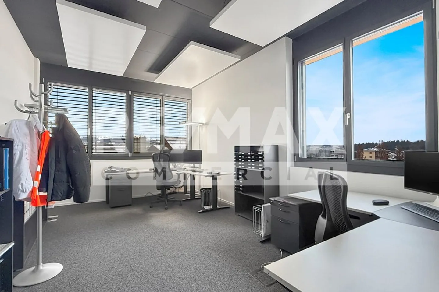 Attractive and modern office spaces in an ideally accessible location - Photo 8 of 13