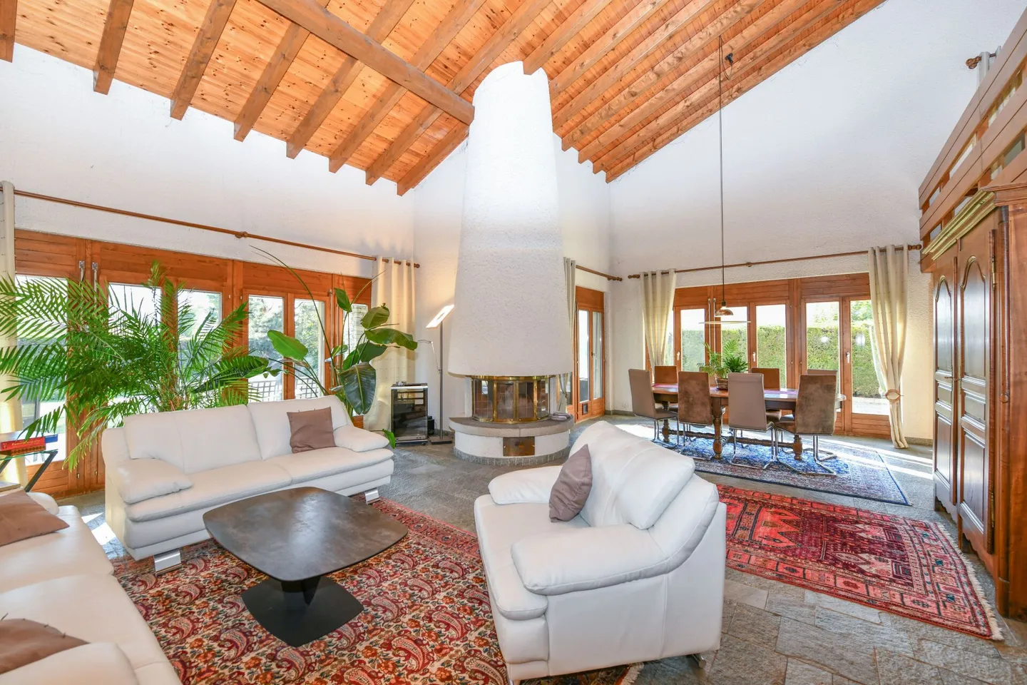 Vétroz, individual villa with swimming pool - Photo 2 of 13