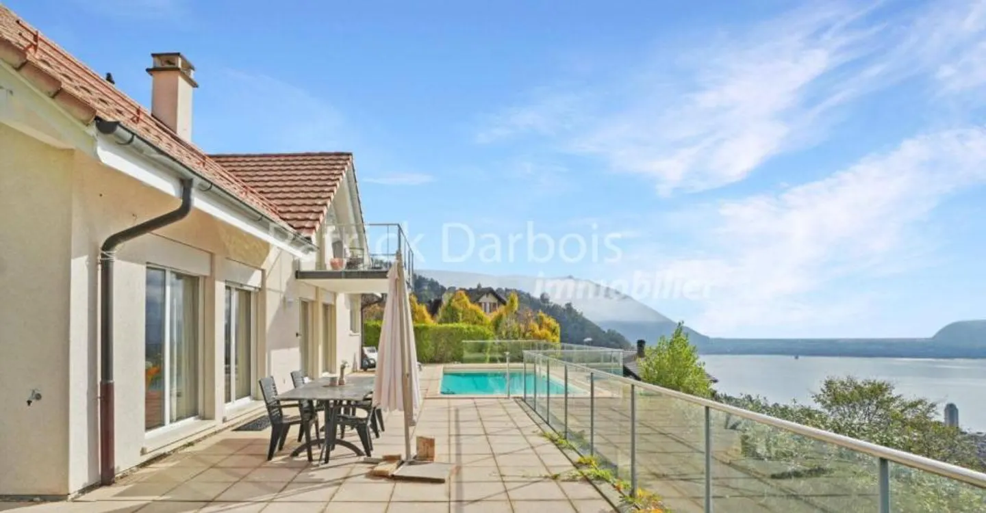 Individual Villa 5.5 Rooms in Chernex - Photo 1 of 12