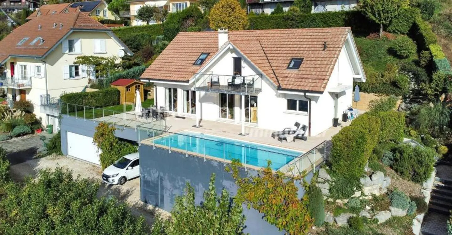 Individual Villa 5.5 Rooms in Chernex - Photo 3 of 12