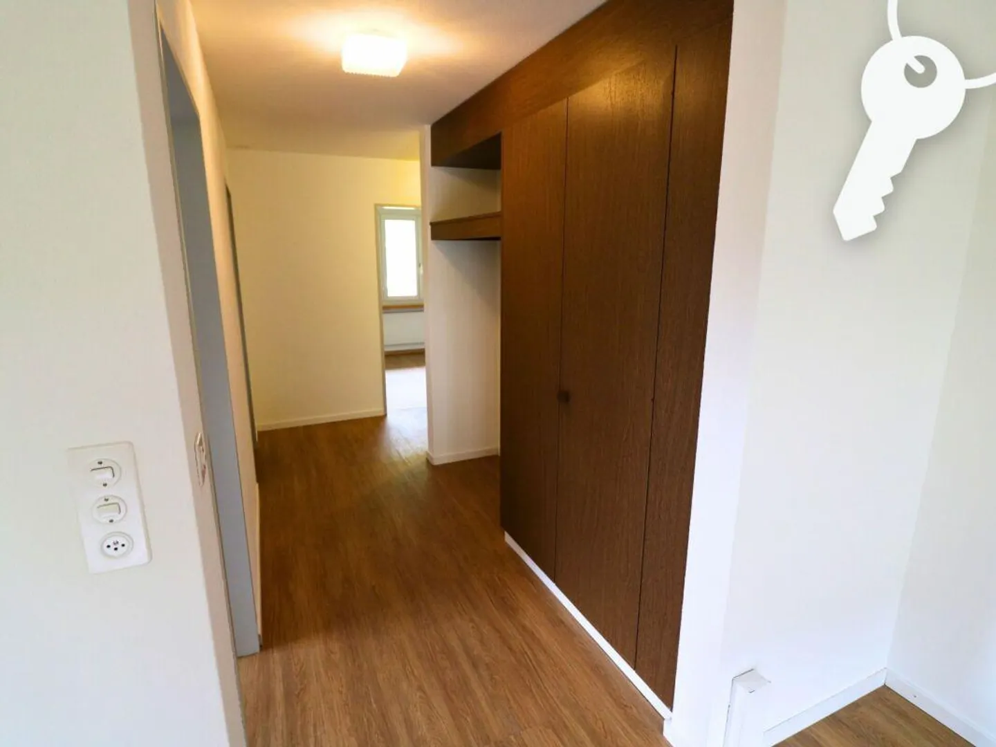 3.5-Room Ground Floor Apartment in Holderbank - Photo 5 of 8