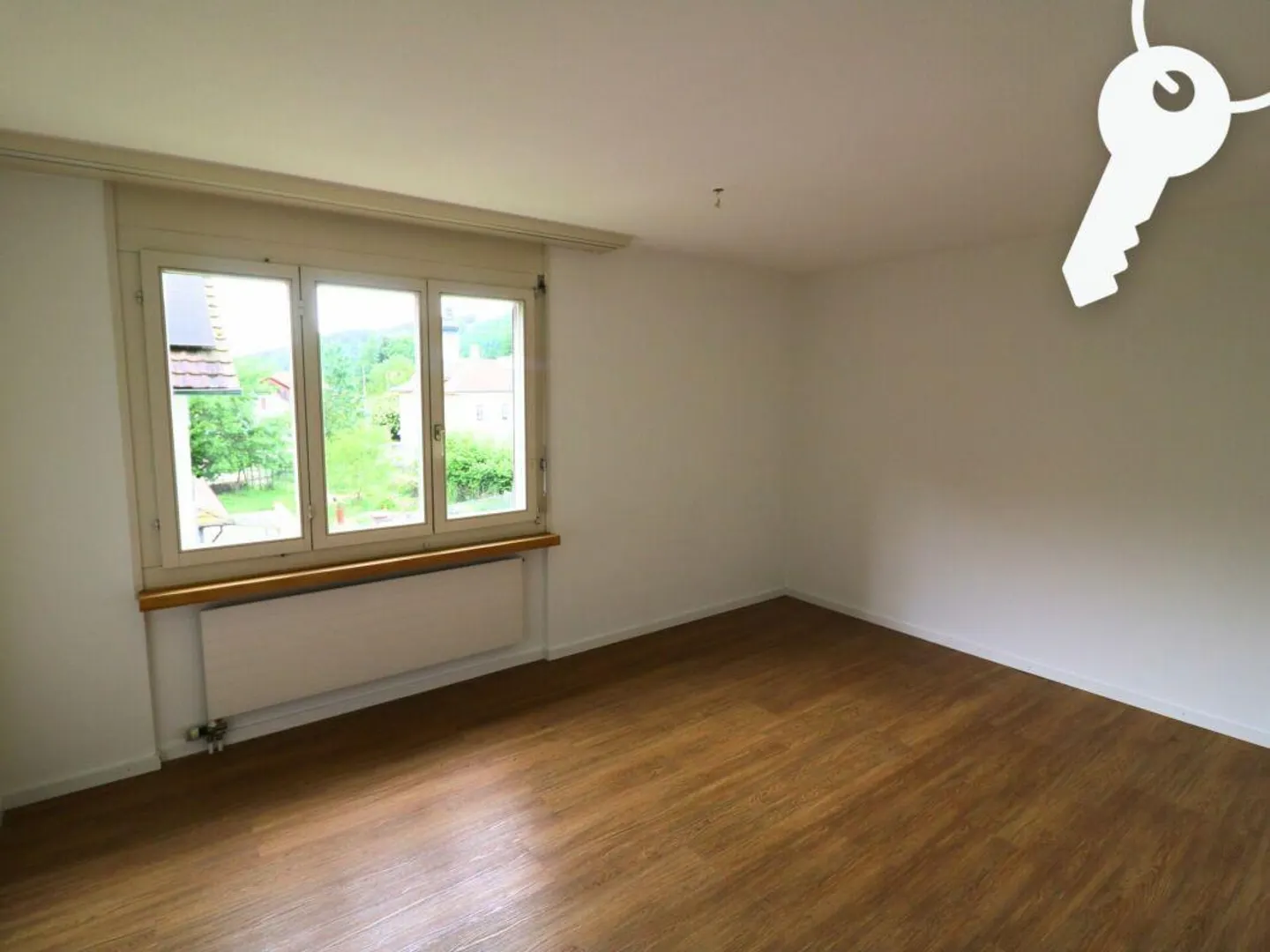 3.5-Room Ground Floor Apartment in Holderbank - Photo 6 of 8