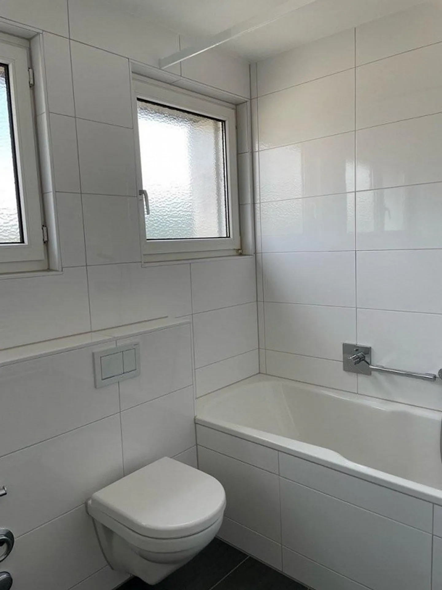 Appartement spacieux de 3,5 pièces avec vue sur Neuaesch - Photo 7 sur 11