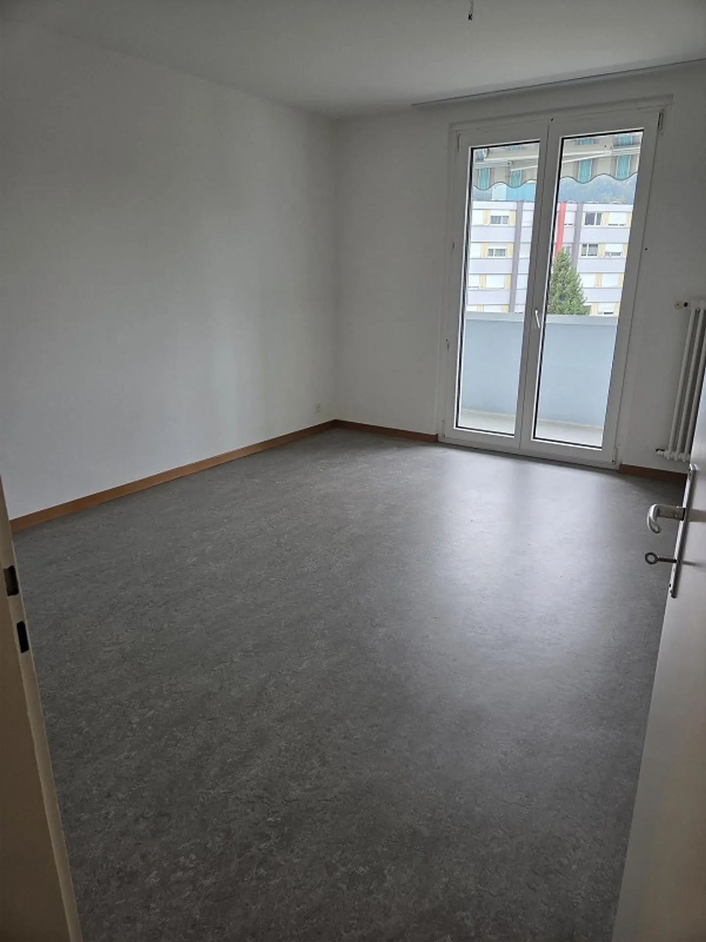 Appartement décontracté près de la piscine - Photo 5 sur 9