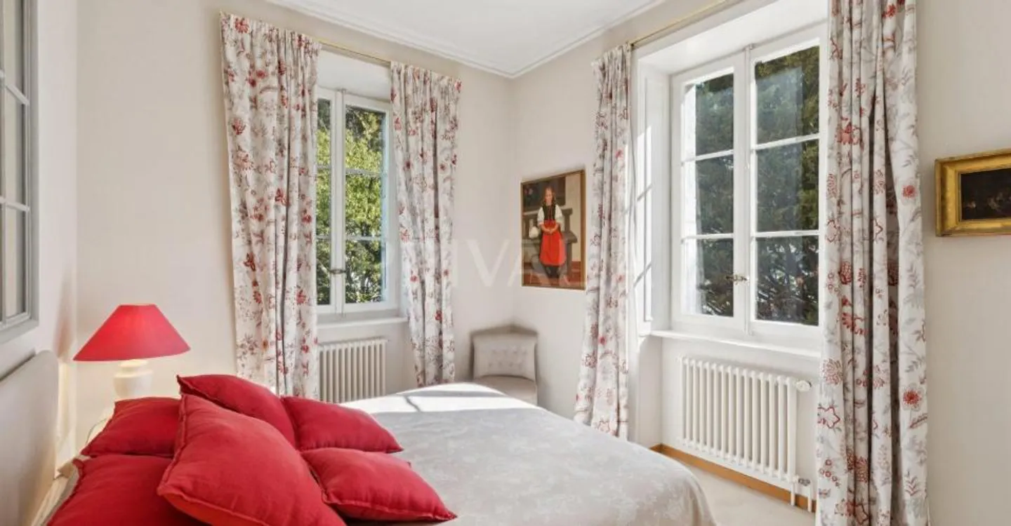 Luxuswohnung im historischen Château - Foto 5 von 8