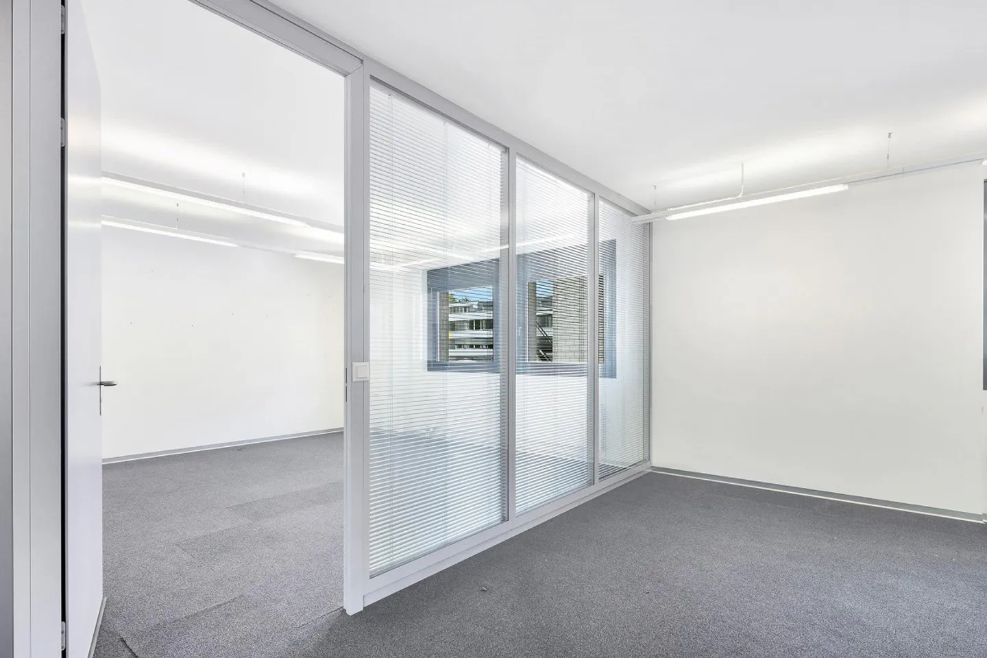 Modern office or practice space for your new location - Photo 5 of 6