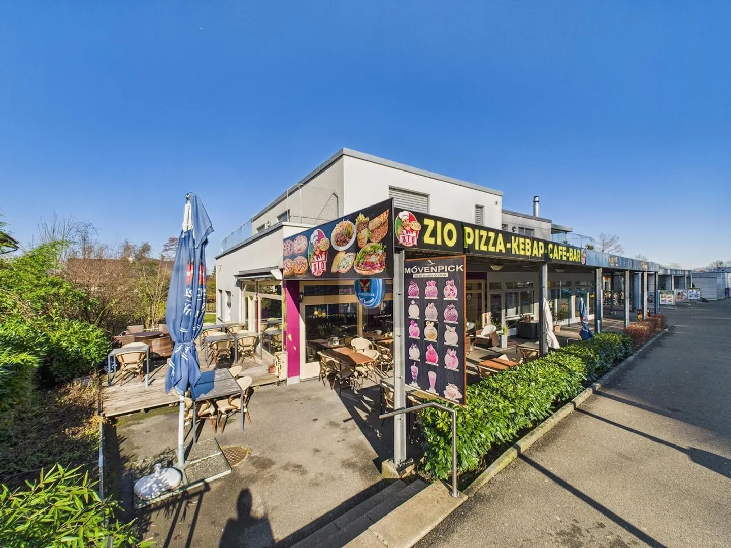 CENTRALE CON MOLTO PASSAGGIO - Foto 1 di 6