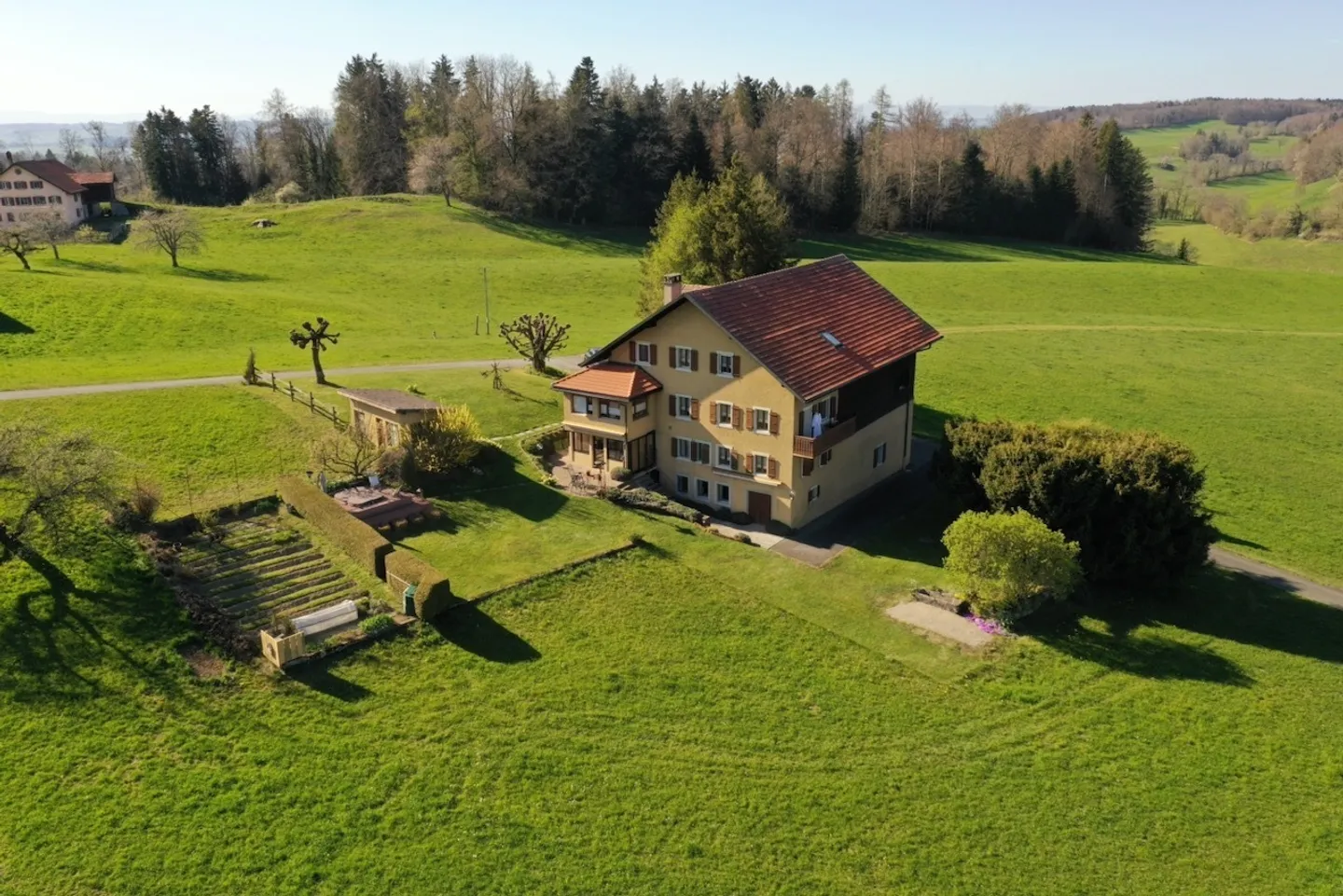 Renovated Farm with Stunning View of Châtel-St-Denis - 2 Dwellings - Photo 16 of 16