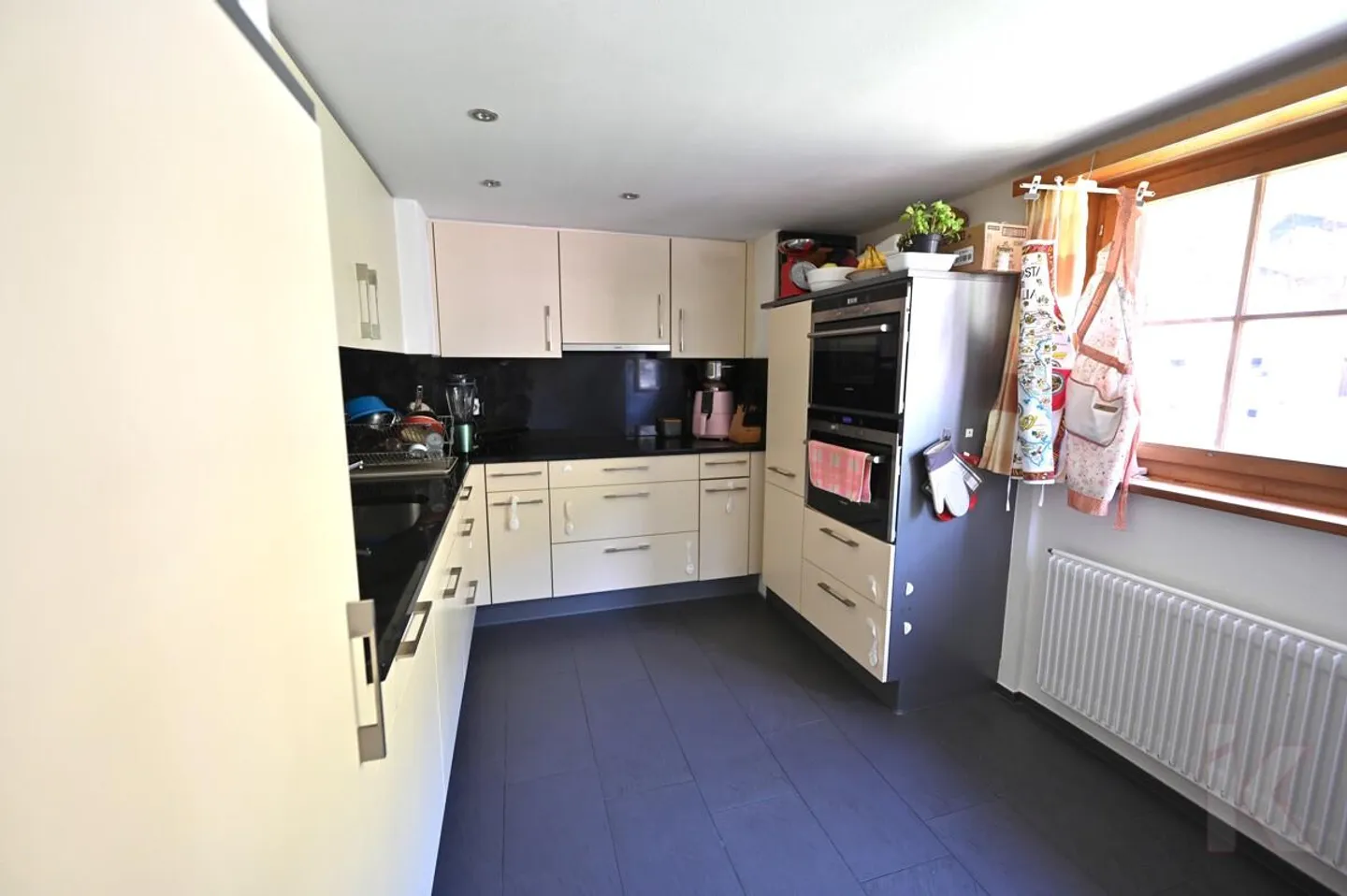 Spacious 4.5 Room Holiday Apartment in Vals - Photo 6 of 16