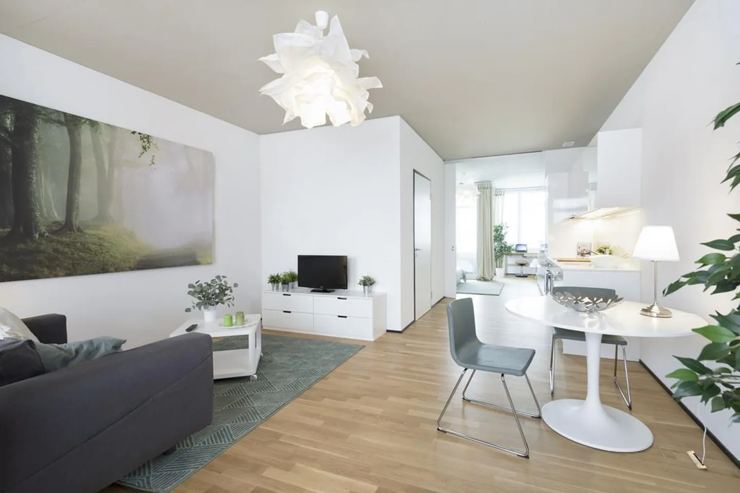 2.0 Zimmer, 2.OG - Die perfekte Single Wohnung im Gleis 1 in Suhr - Foto 2 von 9