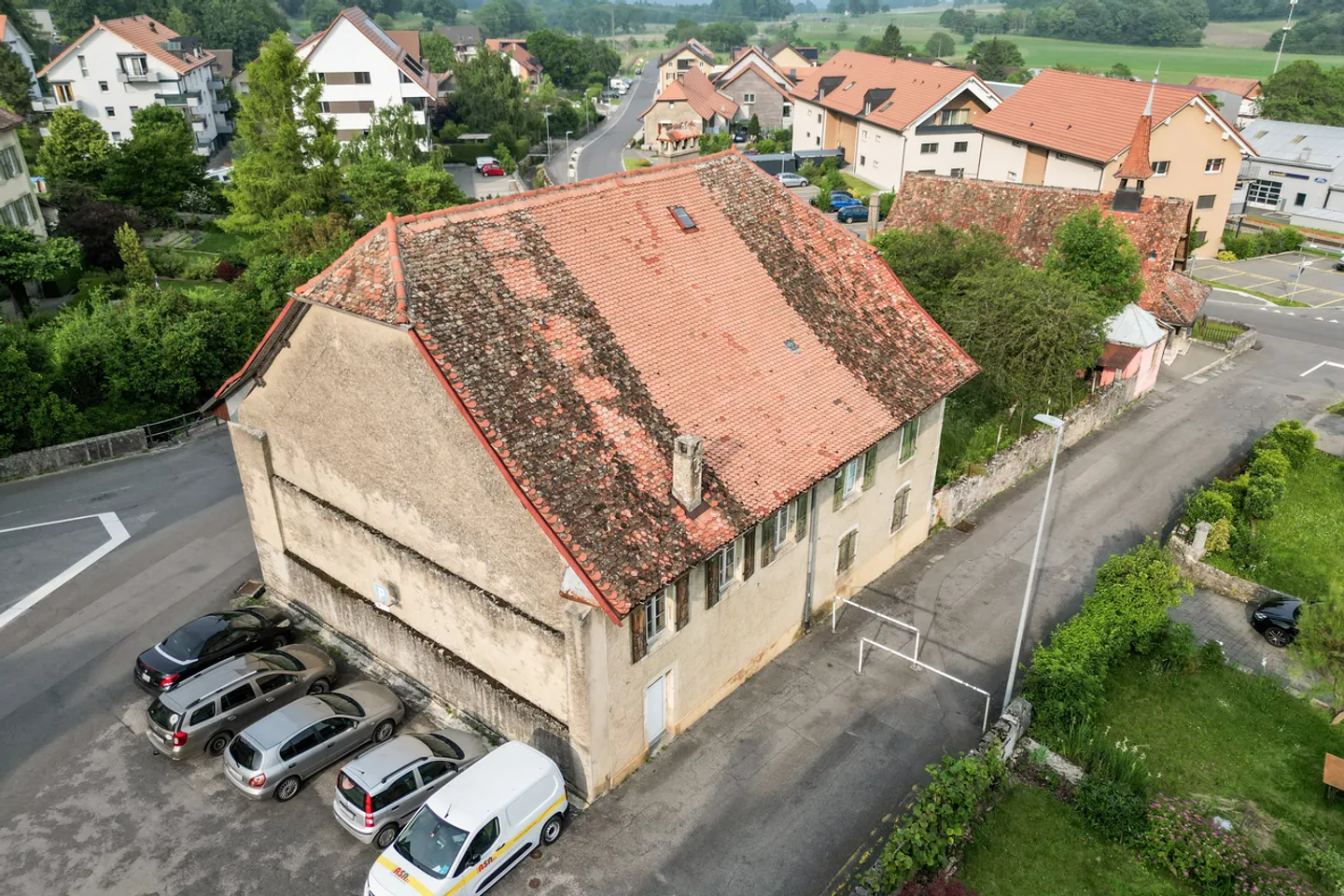 Real estate ensemble for renovation in the heart of Baulmes, 2,934 m - Photo 5 of 18