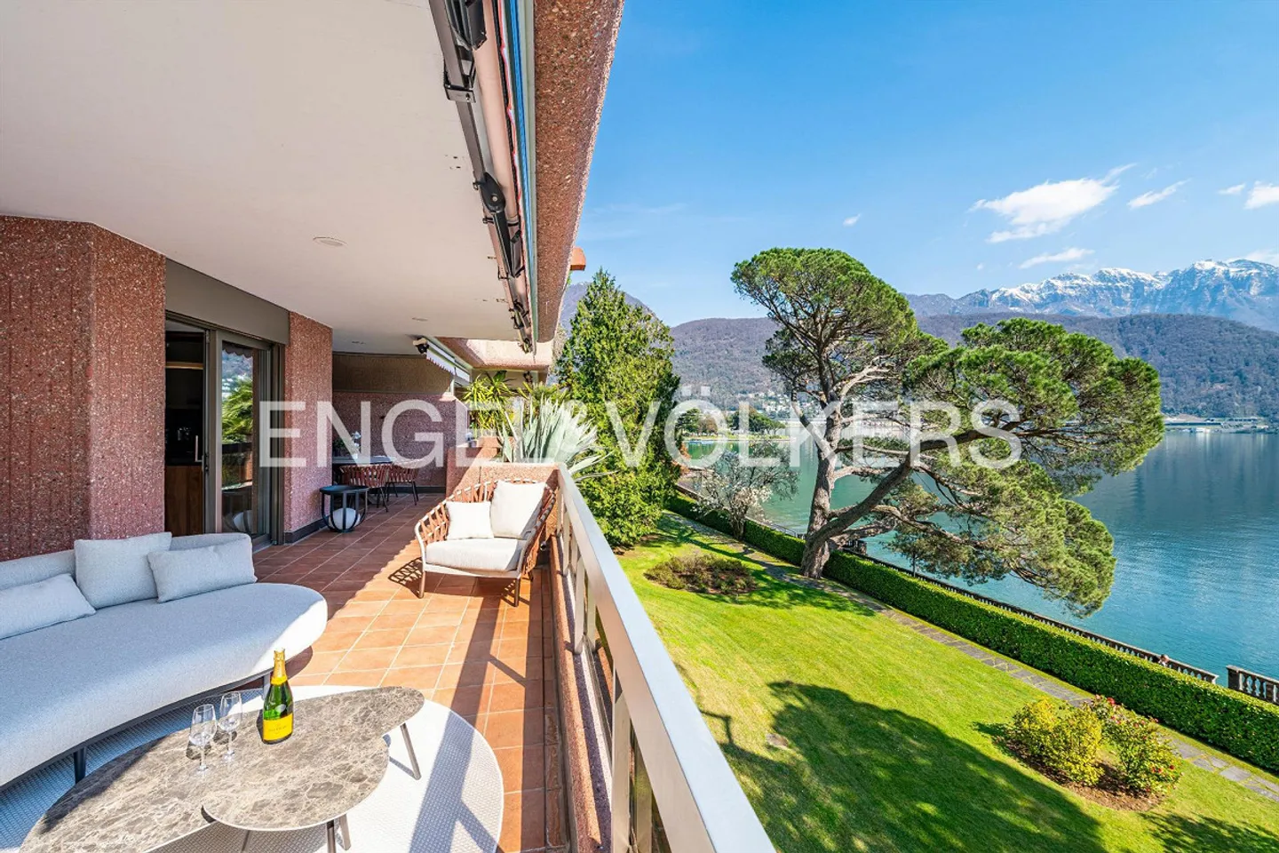 Appartamento dal design raffinato sul lago - Foto 12 di 13