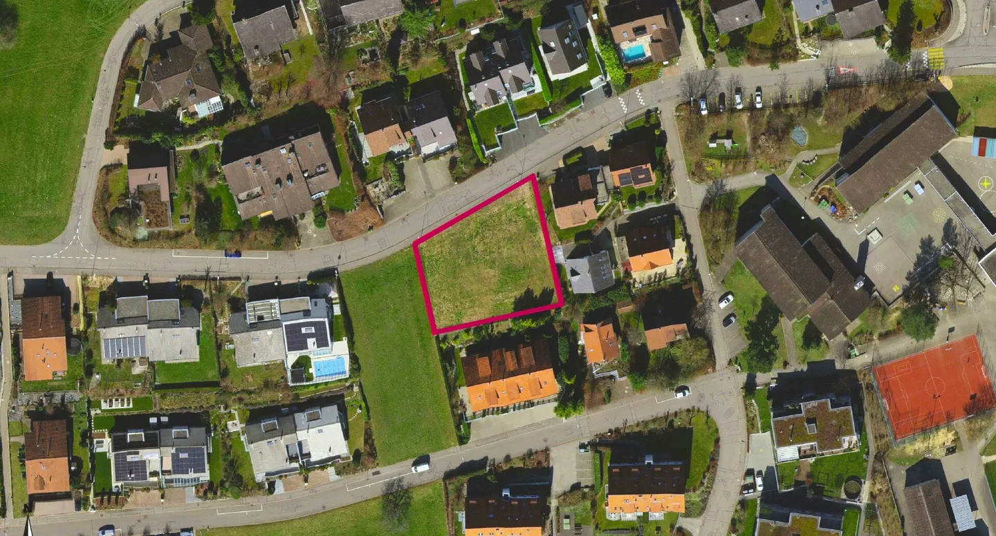 Terrain à bâtir avec projet approuvé dans un emplacement privilégié - Photo 1 sur 3