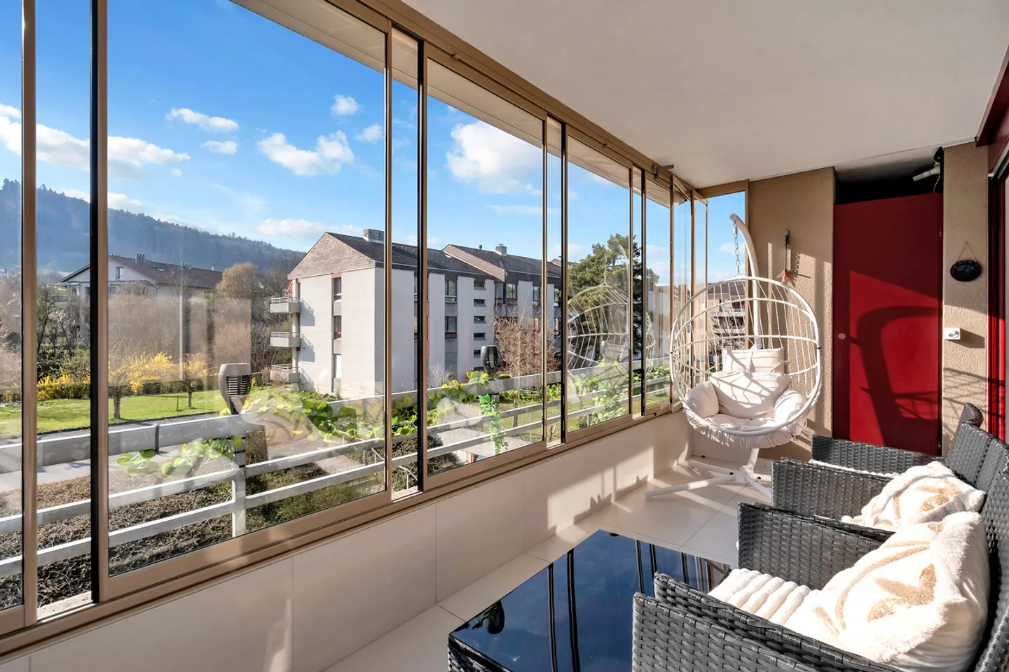Appartement spacieux de 5,5 pièces dans un emplacement central à Belp - Photo 6 sur 11