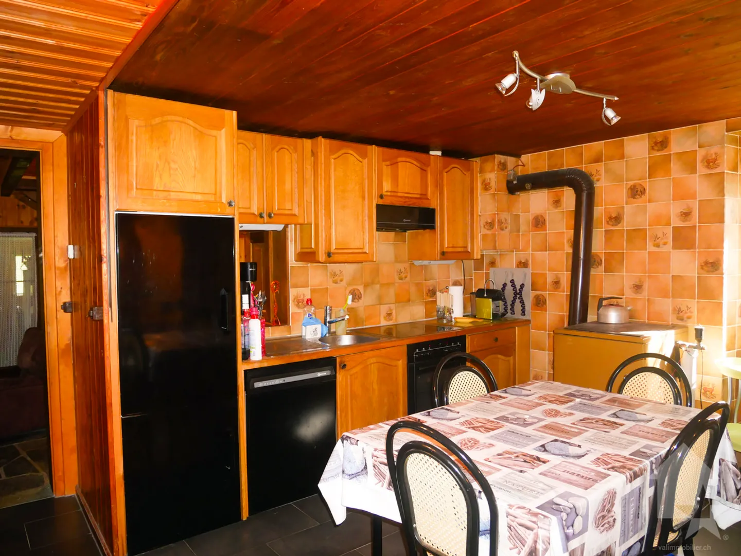 Large family chalet 2 minutes from La Fouly! - Photo 3 of 11