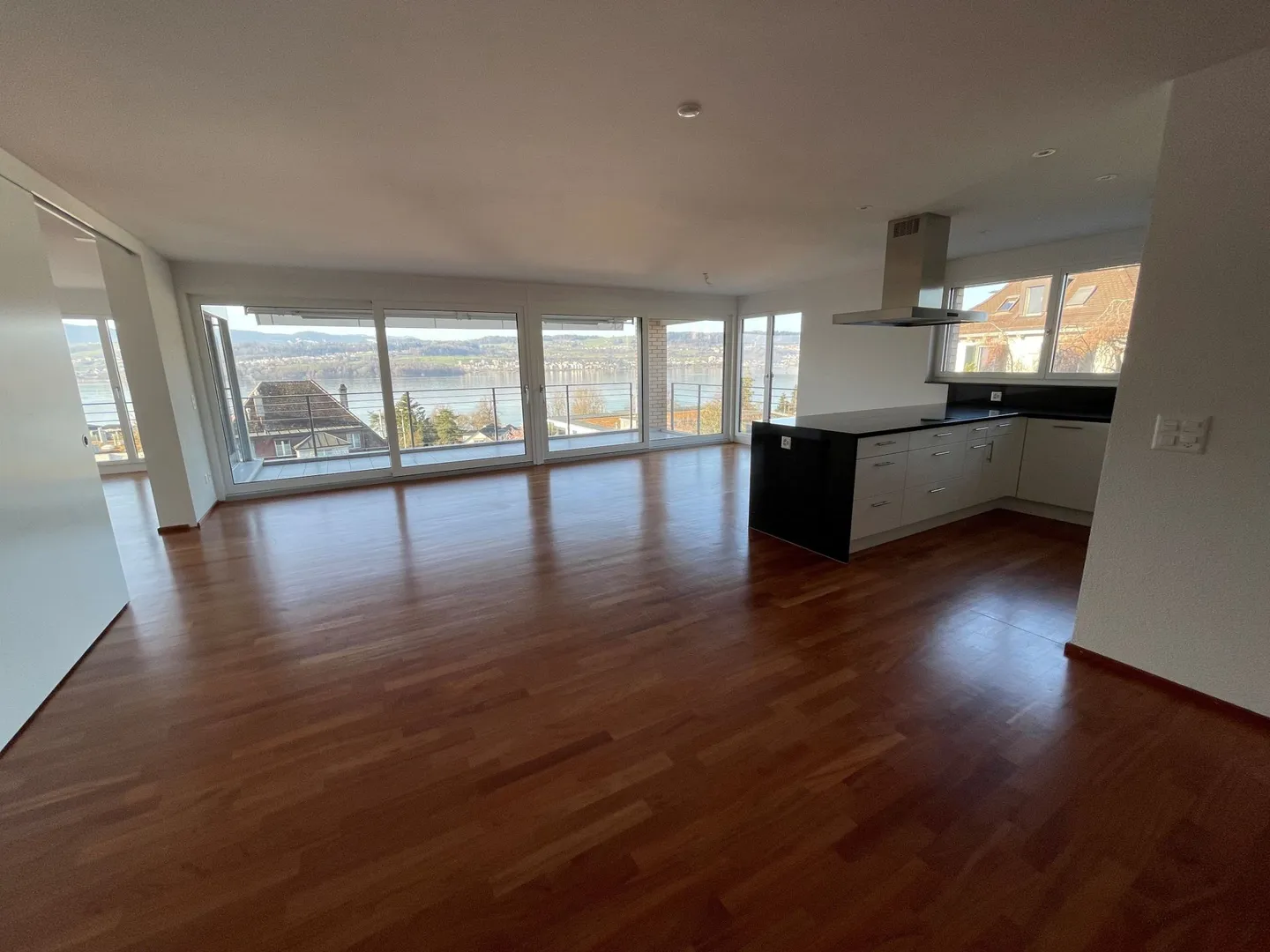 Appartamento esclusivo con bella vista sul lago - Foto 3 di 11
