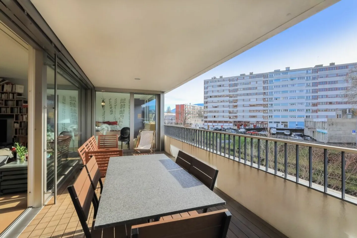 Luxury Apartment in Les Charmilles - Photo 11 of 11