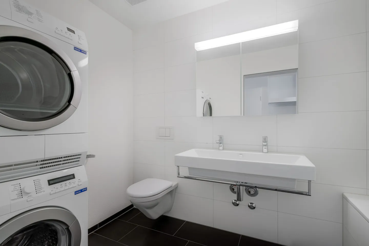 Grosszügige und moderne Wohnung in begrünter Umgebung! - Photo 12 of 12