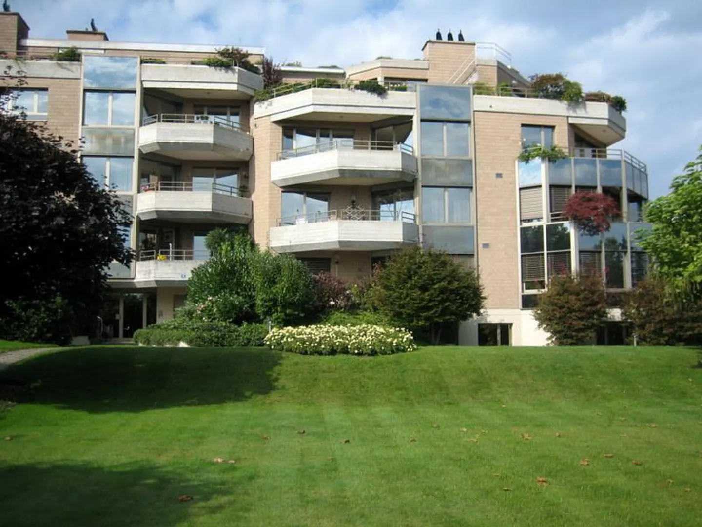 Large sunny 3.5-room apartment (126m2) with beautiful view - Photo 1 of 14