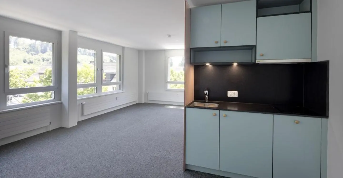 Modern Office Space for Start-ups - Photo 4 of 9