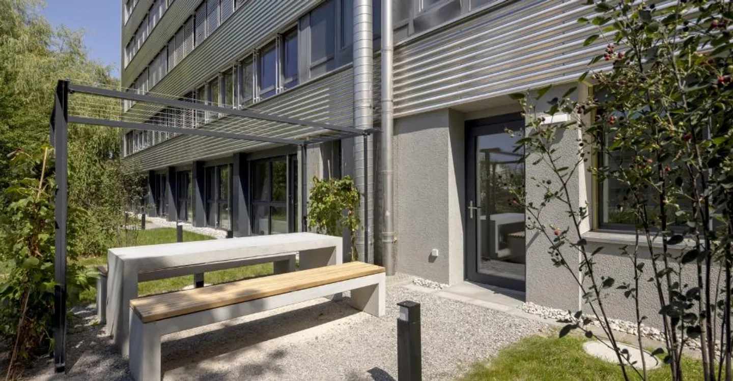Modern Office Space for Start-ups - Photo 9 of 9