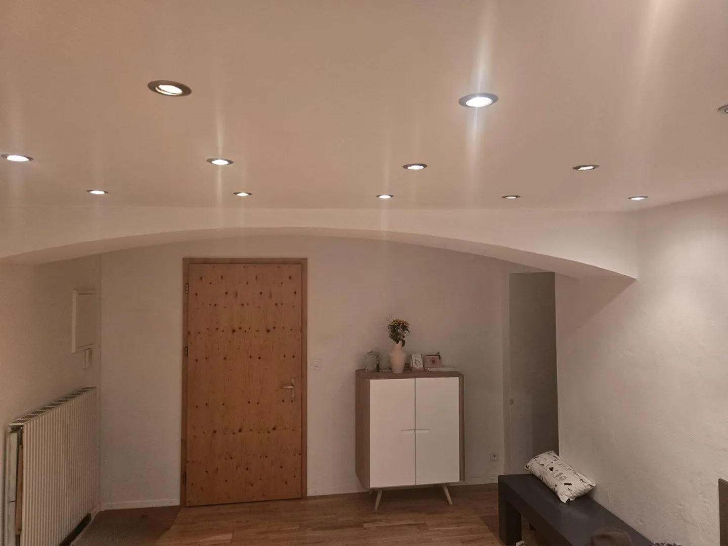 Spacious and bright old town apartment with special flair - Photo 3 of 5