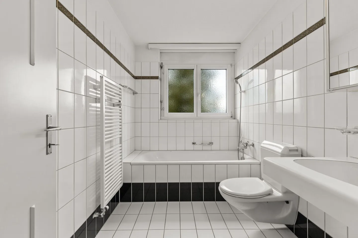 Geräumige Wohnung mit Balkon - Foto 6 von 9