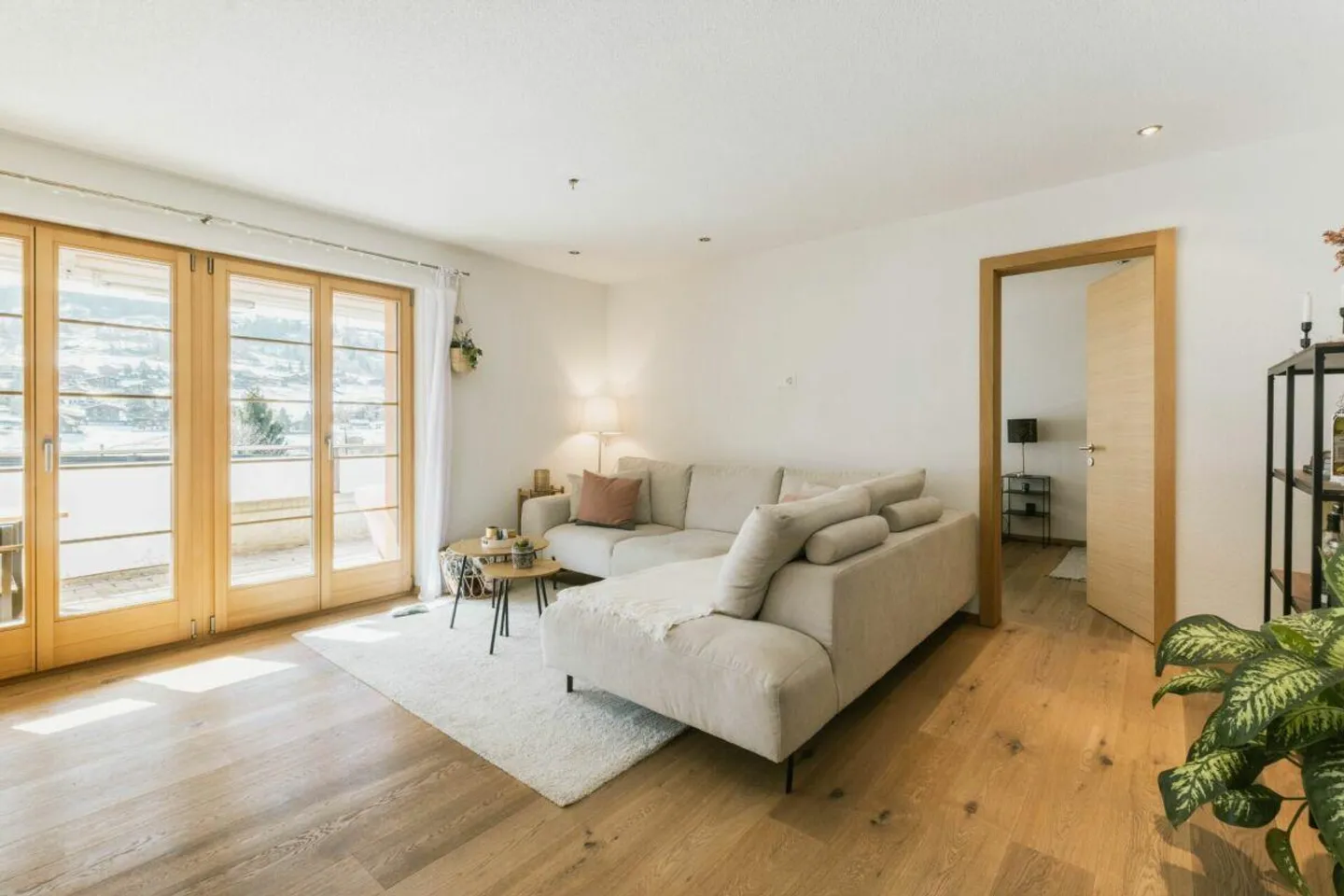 Appartement en terrasse avec vue sur la montagne - Appartement au premier étage de 4,5 pièces dans le Chalet Aquila - Photo 5 sur 20