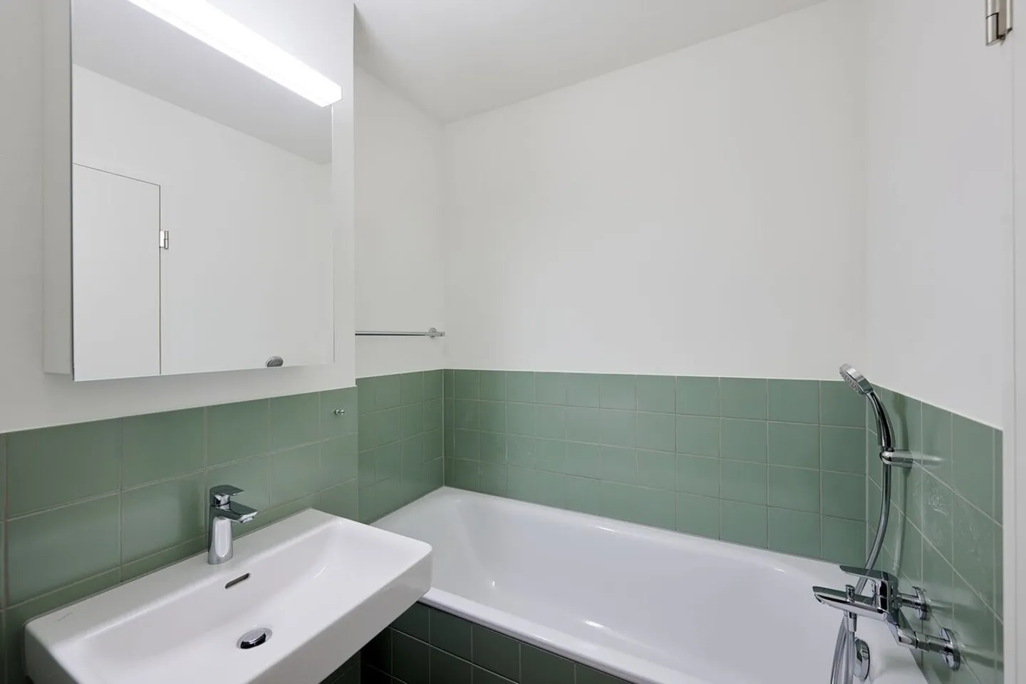 Residential oasis in the heart of Gerlafingen - Photo 7 of 11