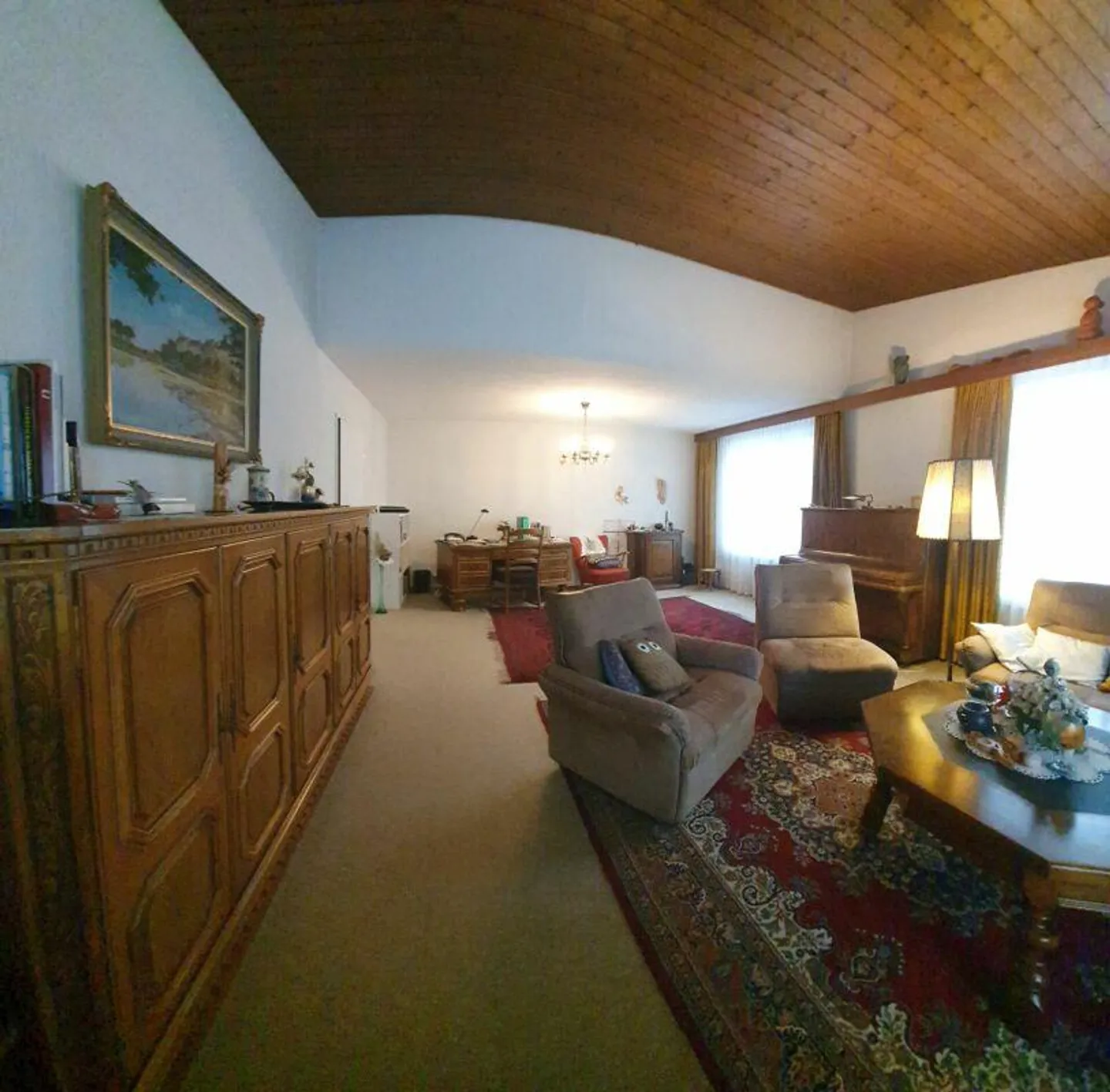 Casa unifamiliare in una posizione tranquilla e soleggiata nel popolare quartiere di Rotmonten - Foto 10 di 17