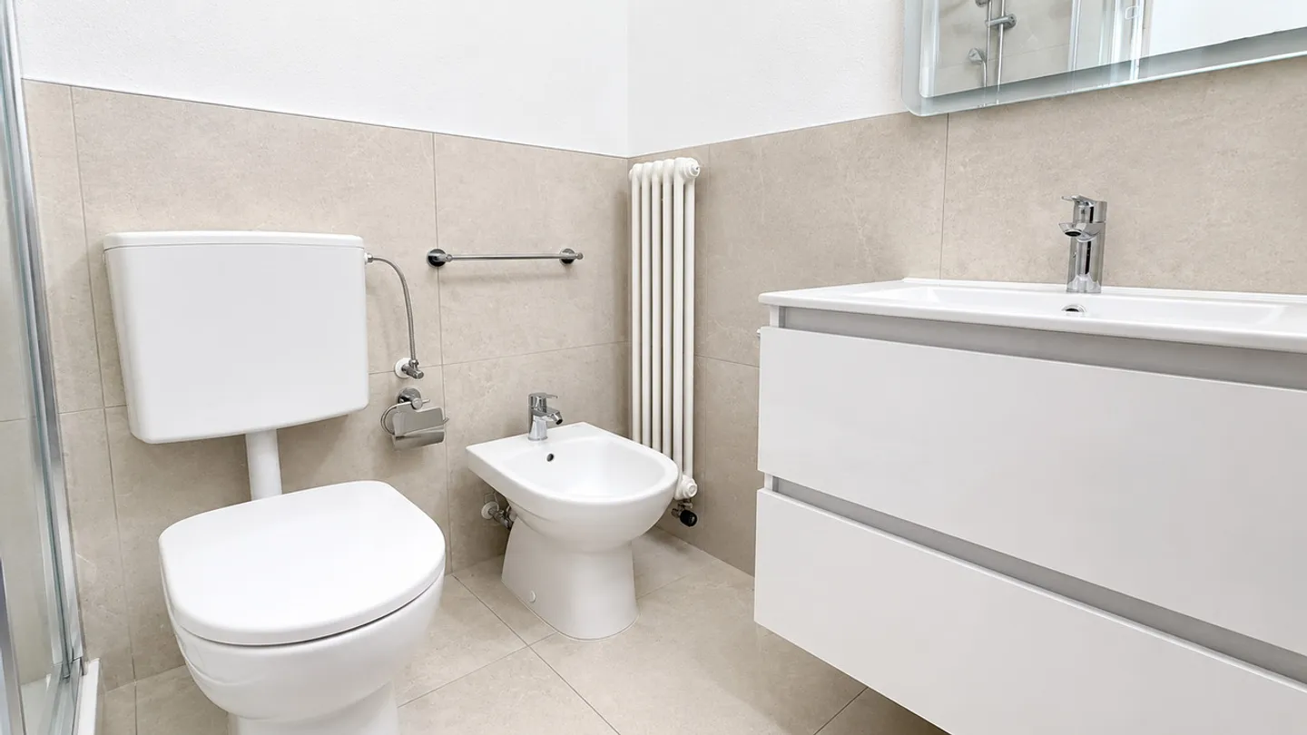 UP TO 3 MONTHS FREE - Renovated and modern 1.5 rooms in Lugano - Photo 3 of 5