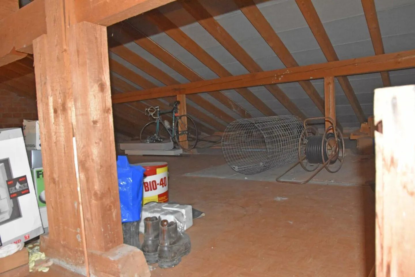 Casa unifamiliare in una posizione tranquilla e soleggiata nel popolare quartiere di Rotmonten - Foto 16 di 17