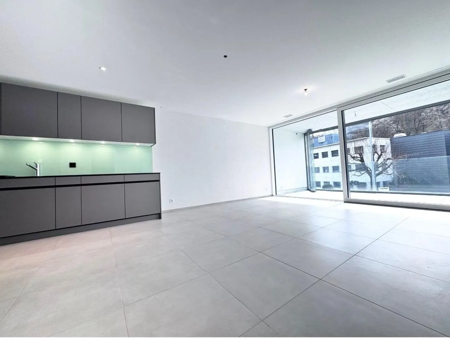 Appartamento moderno 2.5 locali con Loggia - Foto 2 di 16