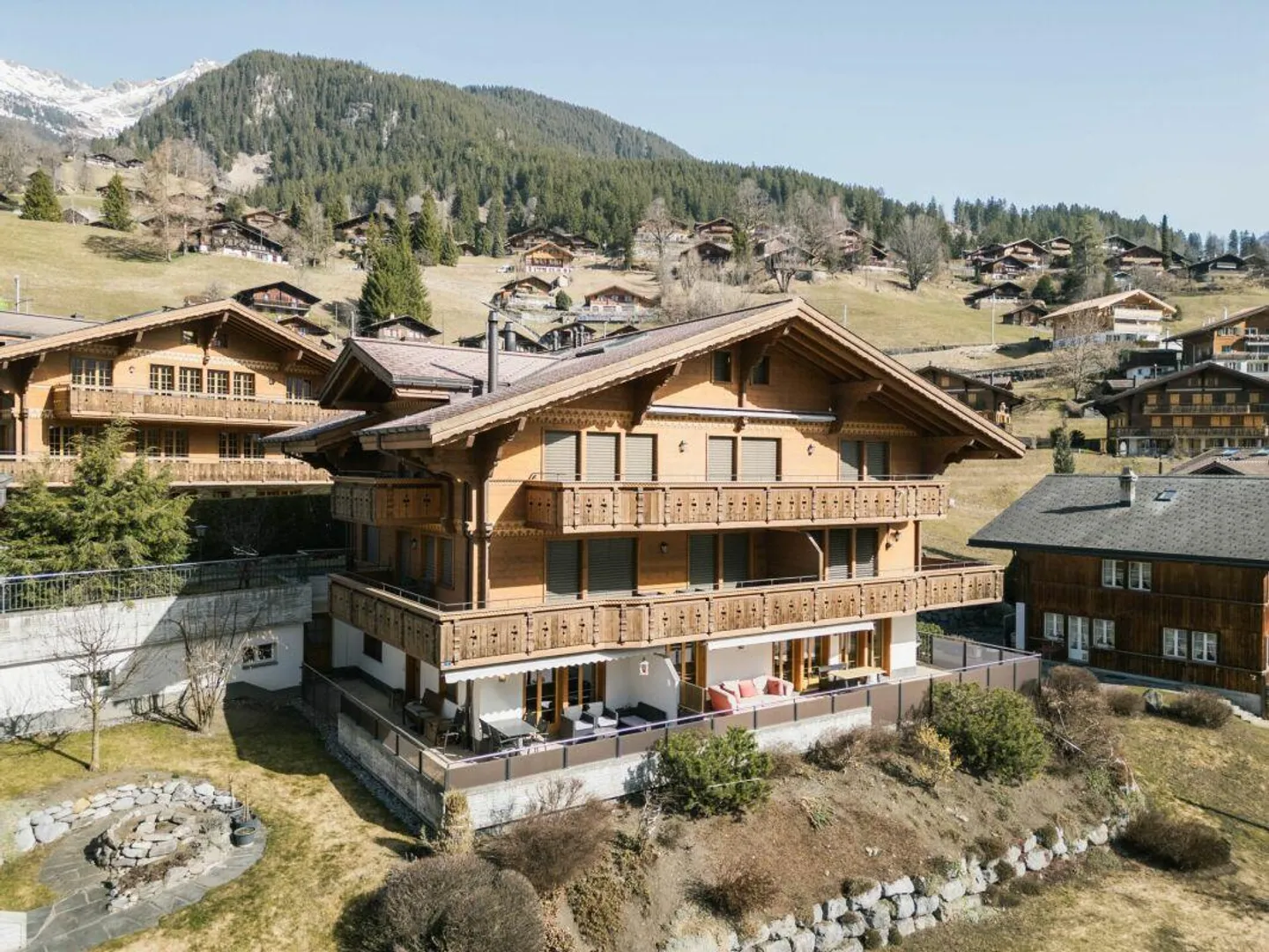 Appartement en terrasse avec vue sur la montagne - Appartement au premier étage de 4,5 pièces dans le Chalet Aquila - Photo 20 sur 20