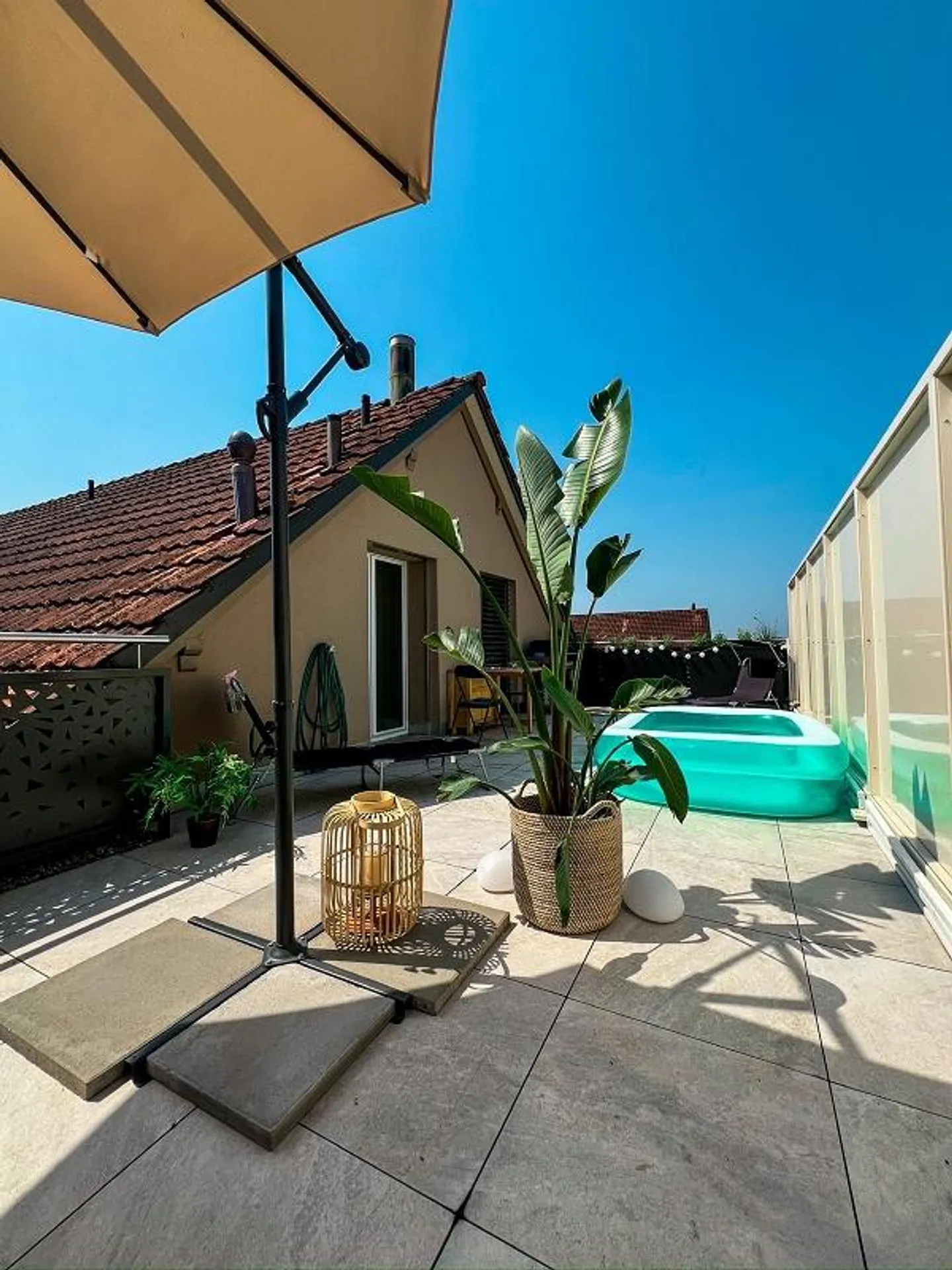 Splendido attico di 4,5 locali, inondato di luce, in una posizione tranquilla - Foto 12 di 13