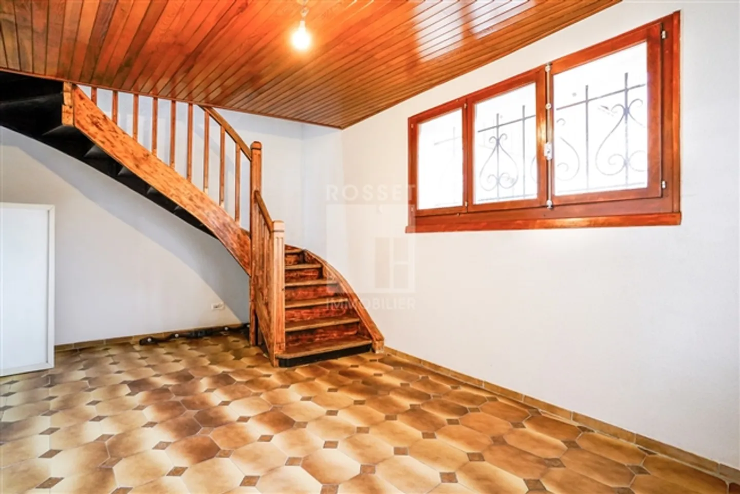 «8-Zimmer-Reihenhaus zu vermieten in Plan-les-Ouates» - Foto 4 von 11