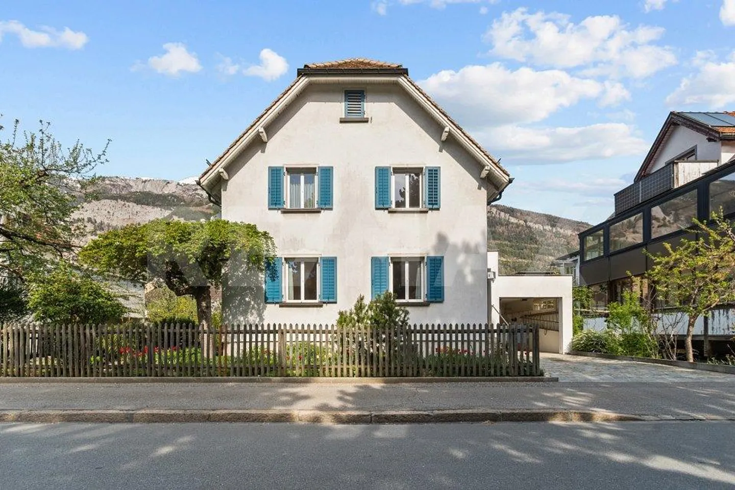 5½ stanze - Casa unifamiliare in città - Trasferirsi e vivere - Foto 1 di 13