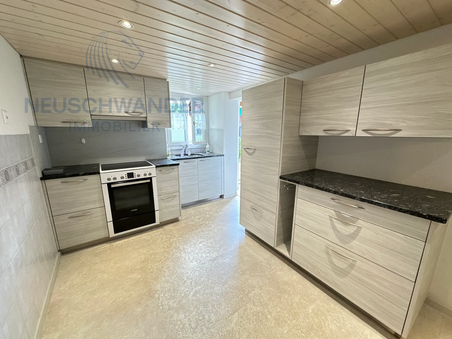 Casa singola in affitto - Foto 2 di 17
