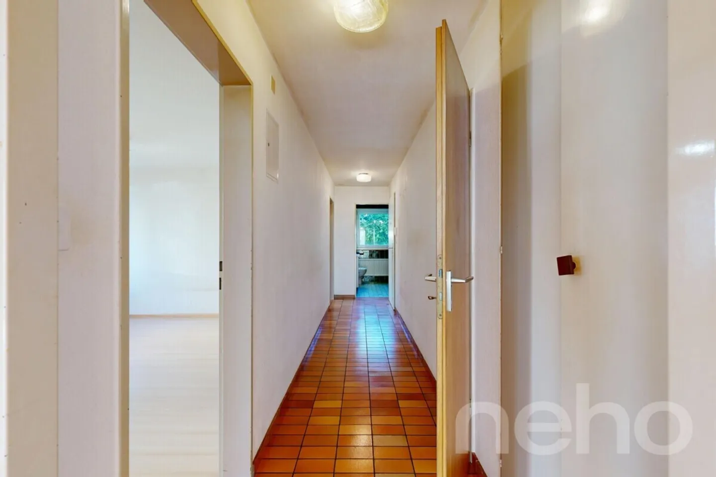 Cozy garden apartment with garage and two outdoor parking spaces - Photo 4 of 12
