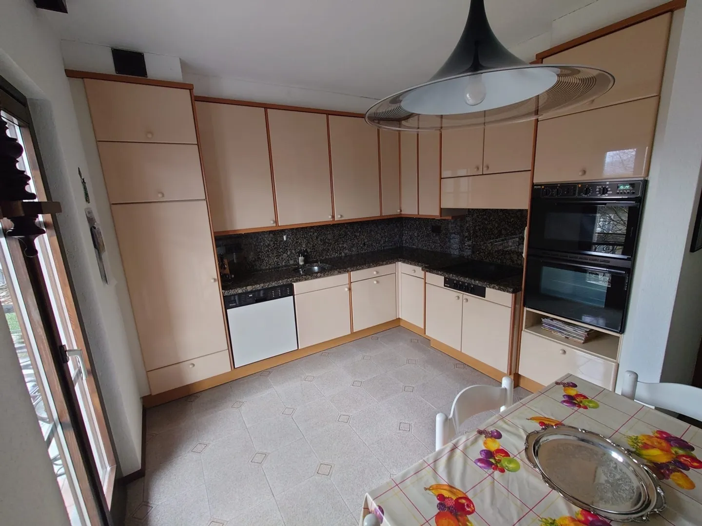 Semi-detached house in Viganello with a view of Lugano - ideal as a residence... - Photo 8 of 12